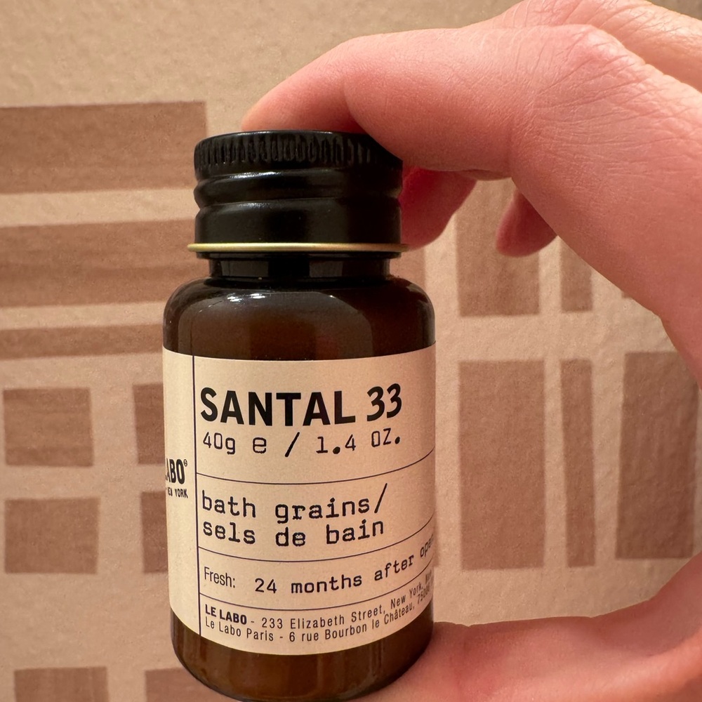 Le Labo Santal 33 Bath Grains in Brown Bottle